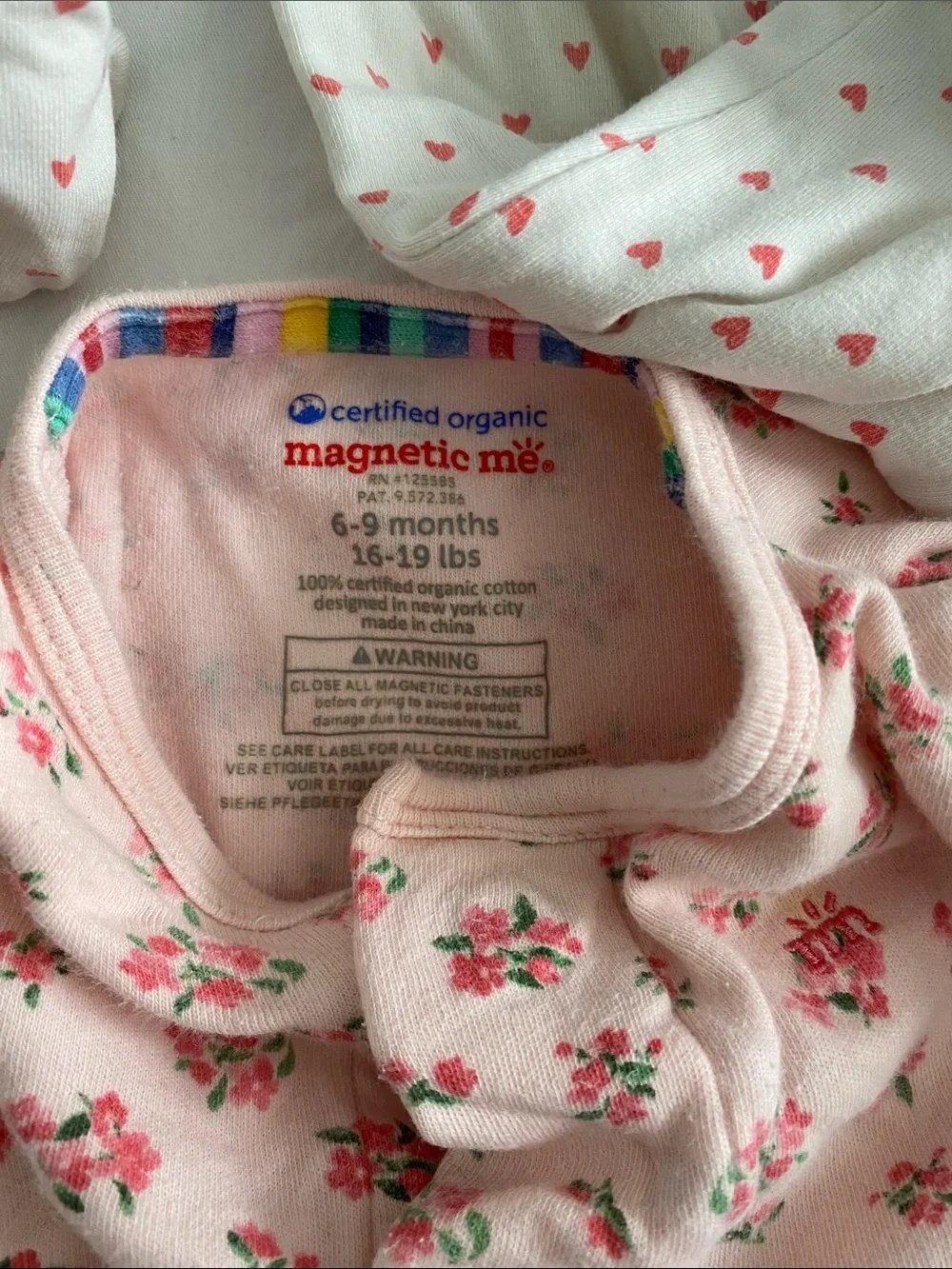 6 magnetic me onsies - Pink & Cream Mix and cute food 6-9 month